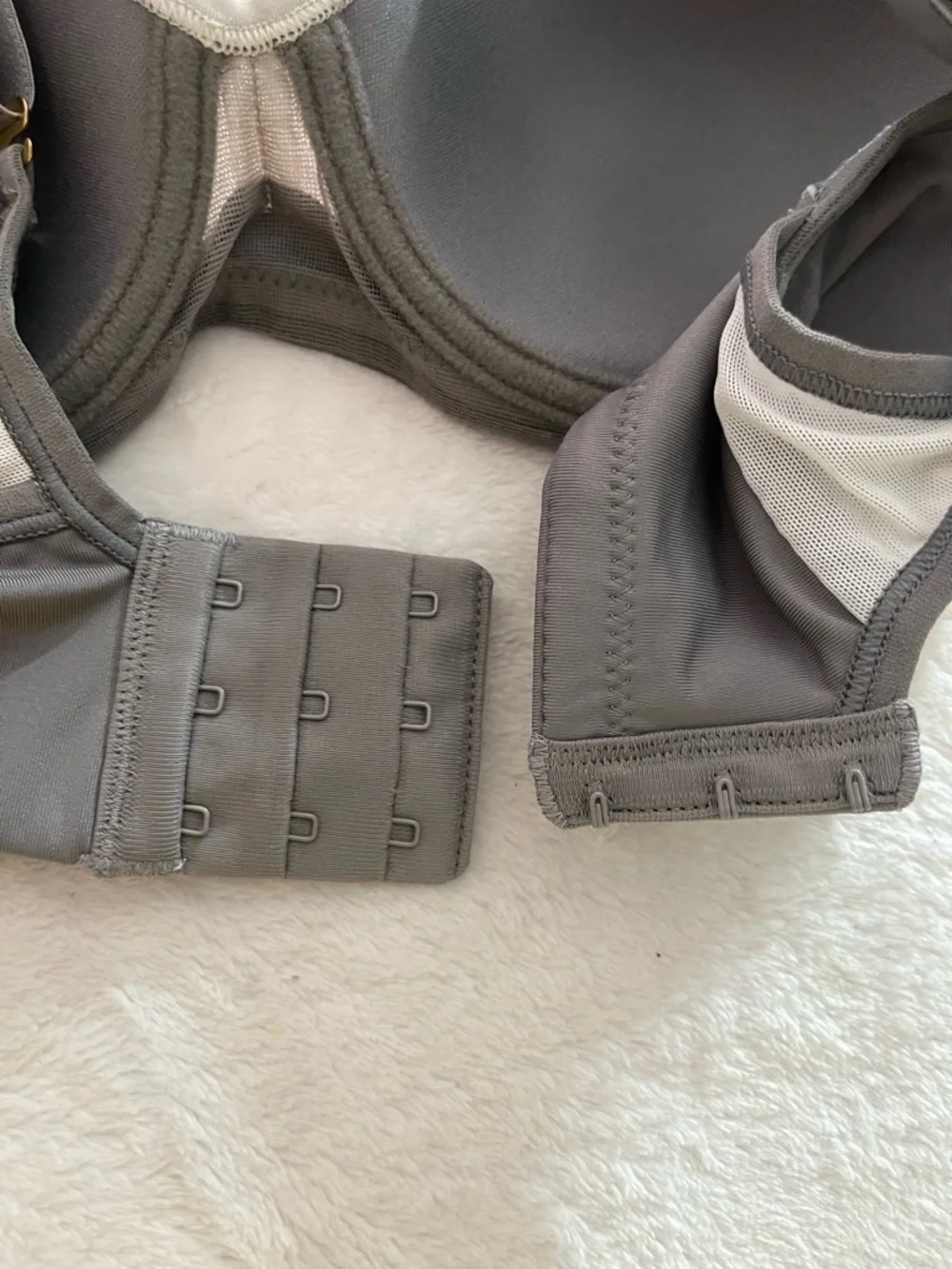 NEW Natori Women’s Zen Contour Convertible Underwire Sports Bra Grey Size 32B